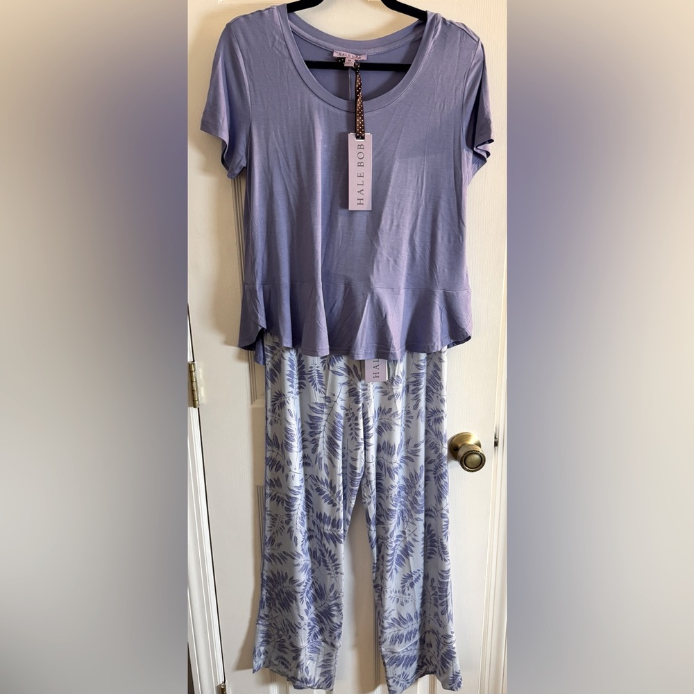 Hale Bob 2 Piece Pajamas Set Top & Pants - Super Soft Cool Organic Bamboo - Med.